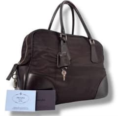 【美品】PRADA プラダ ボストンバッグ トート NERO　鍵　三角プレート 美品】PRADA プラダ ボストンバッグ トート NERO 鍵 三角プレート