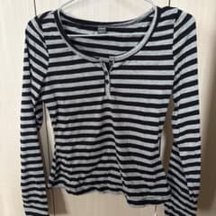 SHEIN ボーダー ヘンリーネック 長袖 カットソーのサムネイル