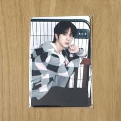 BTS ジン RUNSEOKJIN 公式グッズ Tシャツ トレカ JIN - メルカリ