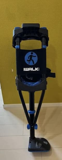 iWALK 3.0 青/黒 歩行器 iWALK 歩行器 青/黒 - メルカリ