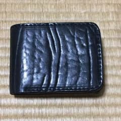 レザー財布のサムネイル