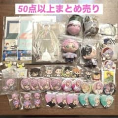 キャラクターグッズ まとめ売り アニメ、キャラクターグッズ約1000点まとめ売り（缶バッジ、アクスタ