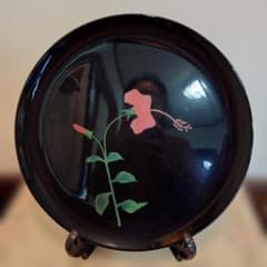宮崎漆器 美品】昭和 漆器 盆 花柄 黒色 約30cm - メルカリ
