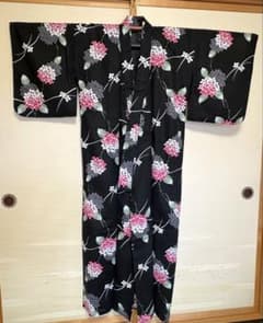 24時間以内発送可　黒地 浴衣 紫陽花柄 単品　まとめ買いOK 割引　大人用のサムネイル