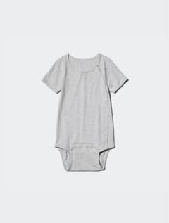 UNIQLOコットン前あきクルーネックボディスーツ110 3点のサムネイル