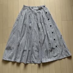 ストライプ フレアスカート Mサイズのサムネイル