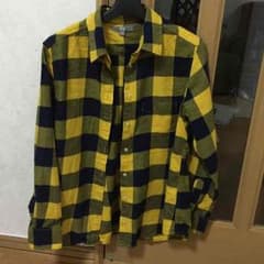 黄色チエックシャツのサムネイル