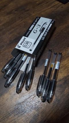 【箱付き】PILOT G3 黒 0.38 8本セットのサムネイル