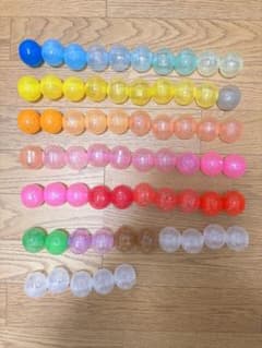 ガチャガチャ　空カプセル 65個セットのサムネイル