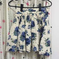 専用＊ローリーズファーム＊花柄スカートのサムネイル