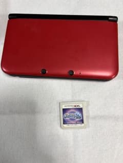 ニンテンドー3DS LL レッド 本体とゲームカード付きのサムネイル