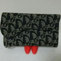 Dior三つ折り財布のサムネイル