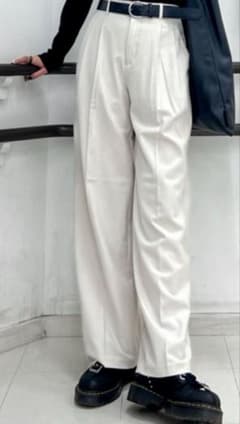 GU ジーユータックワイドパンツ S ナチュラルのサムネイル