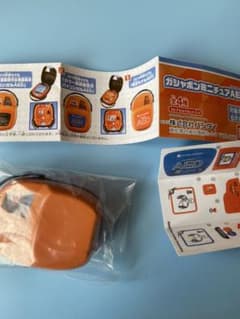 ガシャポンミニチュアAEDのサムネイル