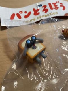 【外箱開封のみ・新品⭐︎】パンどろぼう　ガチャ　フィギュアのサムネイル