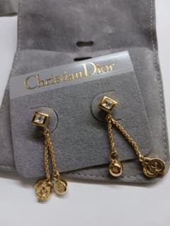 クリスチャンディオールピアスのサムネイル