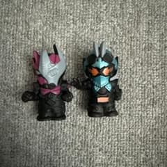 仮面ライダーガッチャードミニソフビフィギュア　2点セット