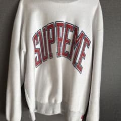 supremeのサムネイル