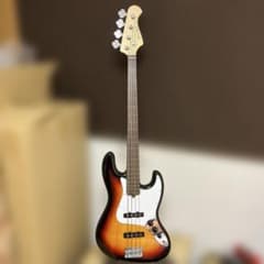 バッカス BJB-1R-FL 3TS フレットレスベース 音出ok 美中古品 - メルカリ