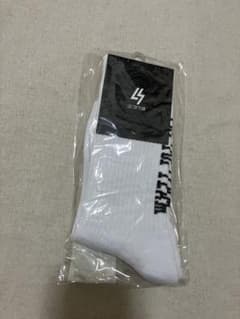 新品未使用 ルースイソンブラ ソックス 25-27cm ホワイトのサムネイル