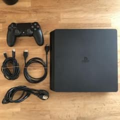 SONY PlayStation4  CUH-2200AB01 スリムタイプのサムネイル