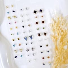 【即日発送】【フォロー割】60粒★No14.シンプルピアス風カラフル贅沢セット！のサムネイル