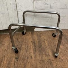 A-2 業務用 スチール製 バスケットカート 買い物カゴ置き台車 店舗什器 A-2 業務用 スチール製 バスケットカート 買い物カゴ置き台車 店舗什器
