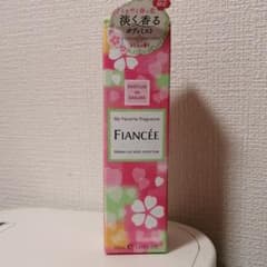 ほぼ新品フィアンセ ボディミスト さくらの香りのサムネイル