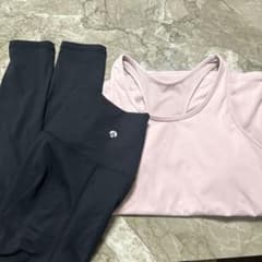 SUKALA ヨガウェア 上下セット Mサイズのサムネイル