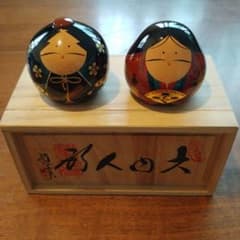 木製彫刻 二体の人形 | Shop at Mercari from Japan! | Buyee