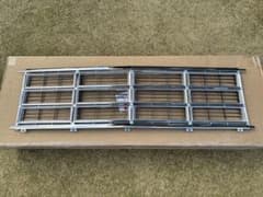 新品・未使用 ダッジバン 1986ー1993年 フロントグリル アメ車 