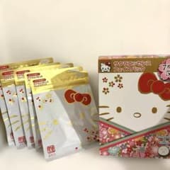 【新品】サクラエッセンス フェイスパック ハローキティ7枚×5袋のサムネイル
