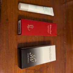 ハクアリード シロワカ 薬用ファンデーション セットのサムネイル