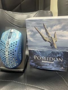 finalmouse Starlight12 PoseidonSゲーミングマウスのサムネイル