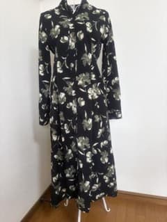 AZUL BY MOUSSY 花柄 ロングシャツワンピース S 黒のサムネイル