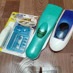 電車おにぎりセット　新幹線お弁当箱のサムネイル