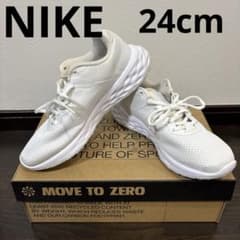 NIKE レボリューション6 NN 24cm 白 スニーカー キッズ レディースのサムネイル