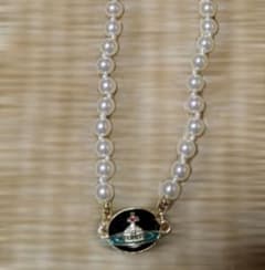 Vivienne Westwood 진주 초커