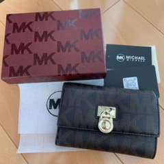 マイケルコースのサムネイル