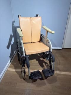 パラマウントベッド　車いす　330Sシリーズ　座面低め パラマウントベッド 車いす 330Sシリーズ 座面低め - メルカリ