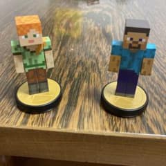 Minecraft Steve & Alex 2-Piece Set amiibo Figures