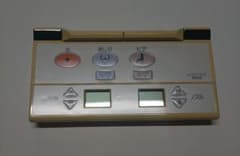 中古 TOTO 一体型便器 ウォシュレット リモコン②のサムネイル