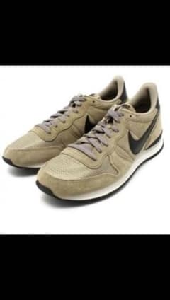 NIKE インターナショナリストのサムネイル