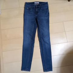【TOMMY JEANS 】スキニーデニム 25サイズのサムネイル