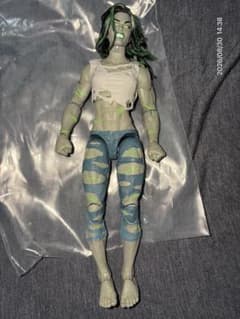 マーベルレジェンド シー・ハルク フィギュア　付属品なしのサムネイル