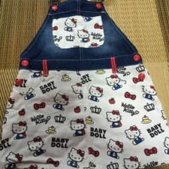 キッズ服のサムネイル