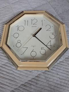 セイコー掛け時計　SEIKO　掛け時計　訳アリ動作品のサムネイル