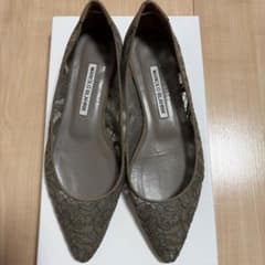 MANOLO BLAHNIK レース フラットパンプスのサムネイル