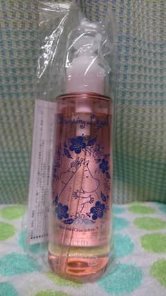 オルビス 限定 デザイン カット クレンジング リキッドのサムネイル