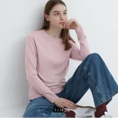 UNIQLO エクストラファインメリノクルーネックセーターのサムネイル